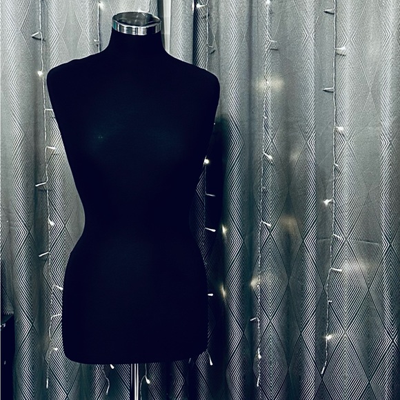 Meet your Posher, Kimmie - Picture 2 of 4